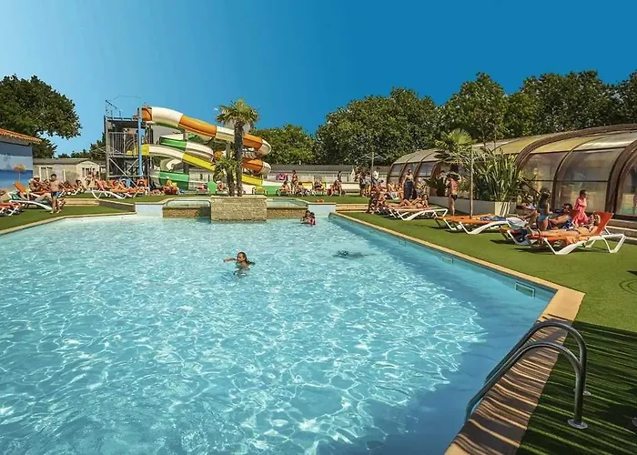 Camping 4 Etoiles - Parc Aquatique - Eei0Fi